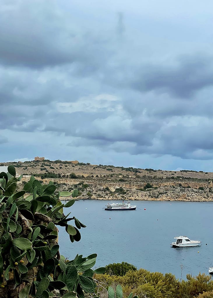 St.Paul's Bay līcis Maltā; atsauksmes par ceļojumu uz Maltu ziemas sākumā